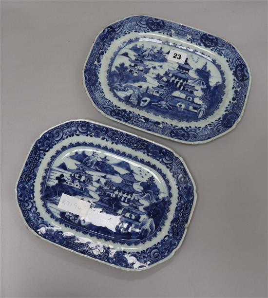 Two blue and white Chinese export oval platters W.19cm x D.21cm